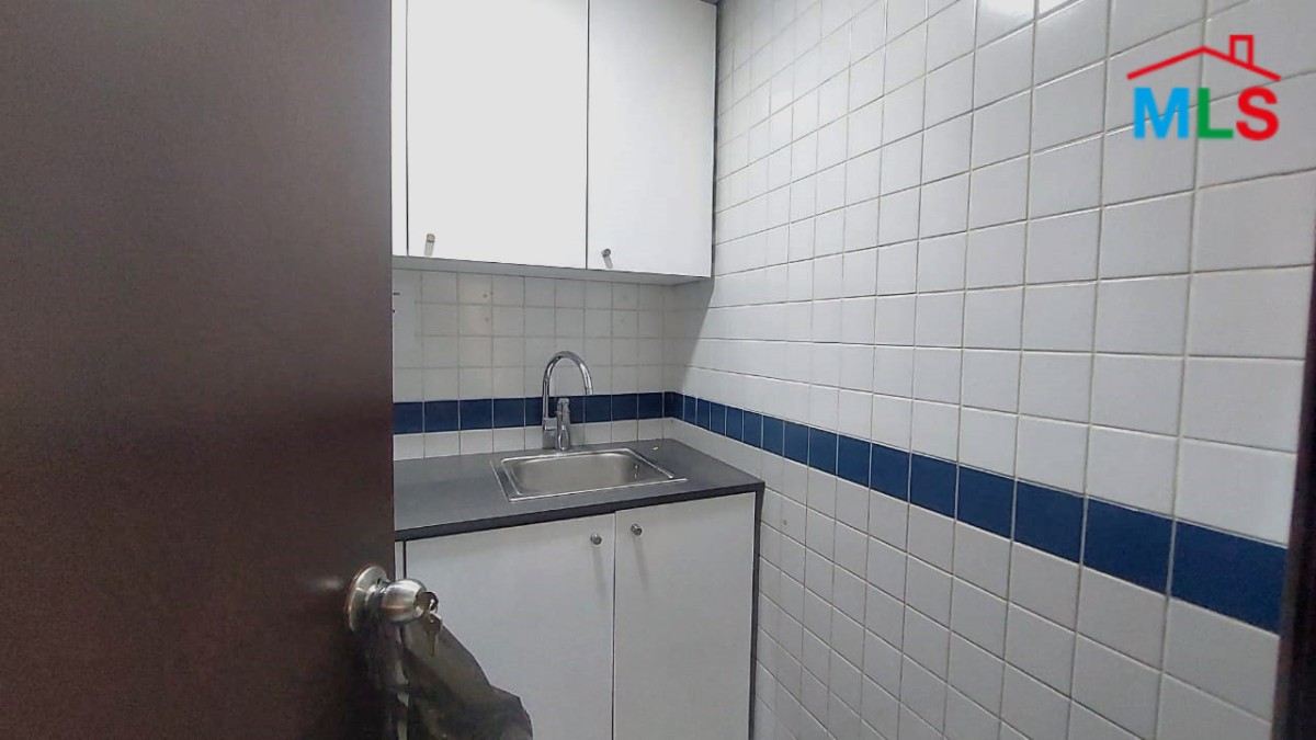 285 SQM Office for Rent In Down Town