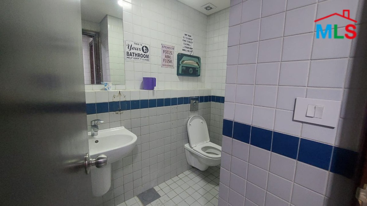 285 SQM Office for Rent In Down Town