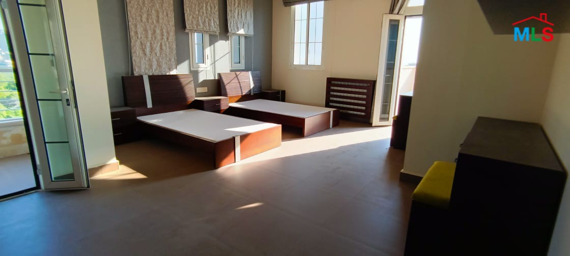 Villa With Garden and Panoramic Sea View for Rent In Fatqa