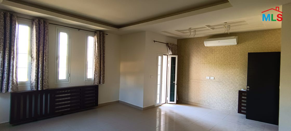 Villa With Garden and Panoramic Sea View for Rent In Fatqa