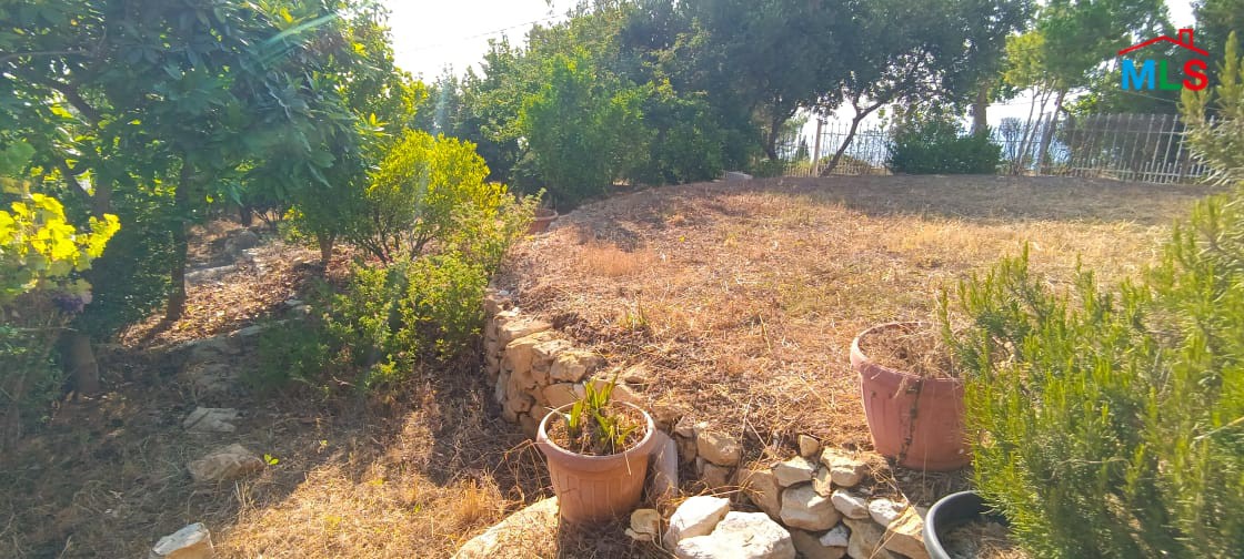 Villa With Garden and Panoramic Sea View for Rent In Fatqa
