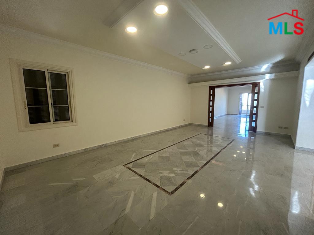 4-Bedroom Apartment for Rent in Zoukak El Blat, Down Town