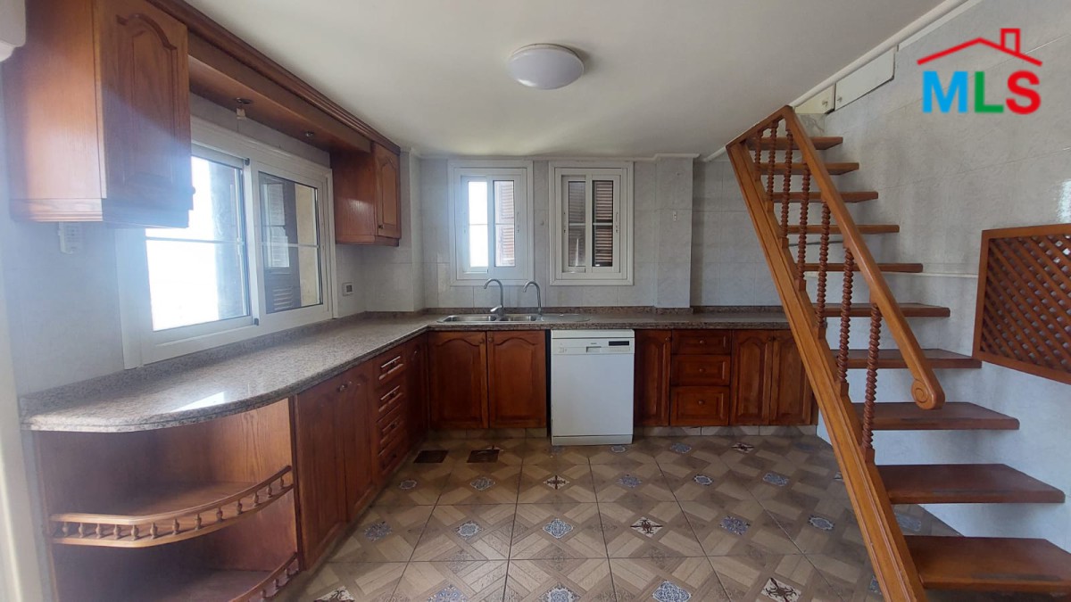 Duplex Rooftop for Rent in Zoukak El Blat, Down Town