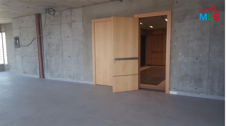 180 SQM Open Space Office for Rent In Bouchrieh