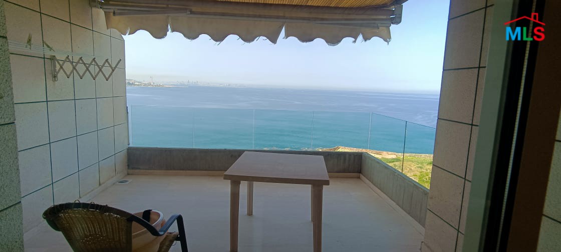 Apartment With Panoramic Seaview for Rent In Tabarja
