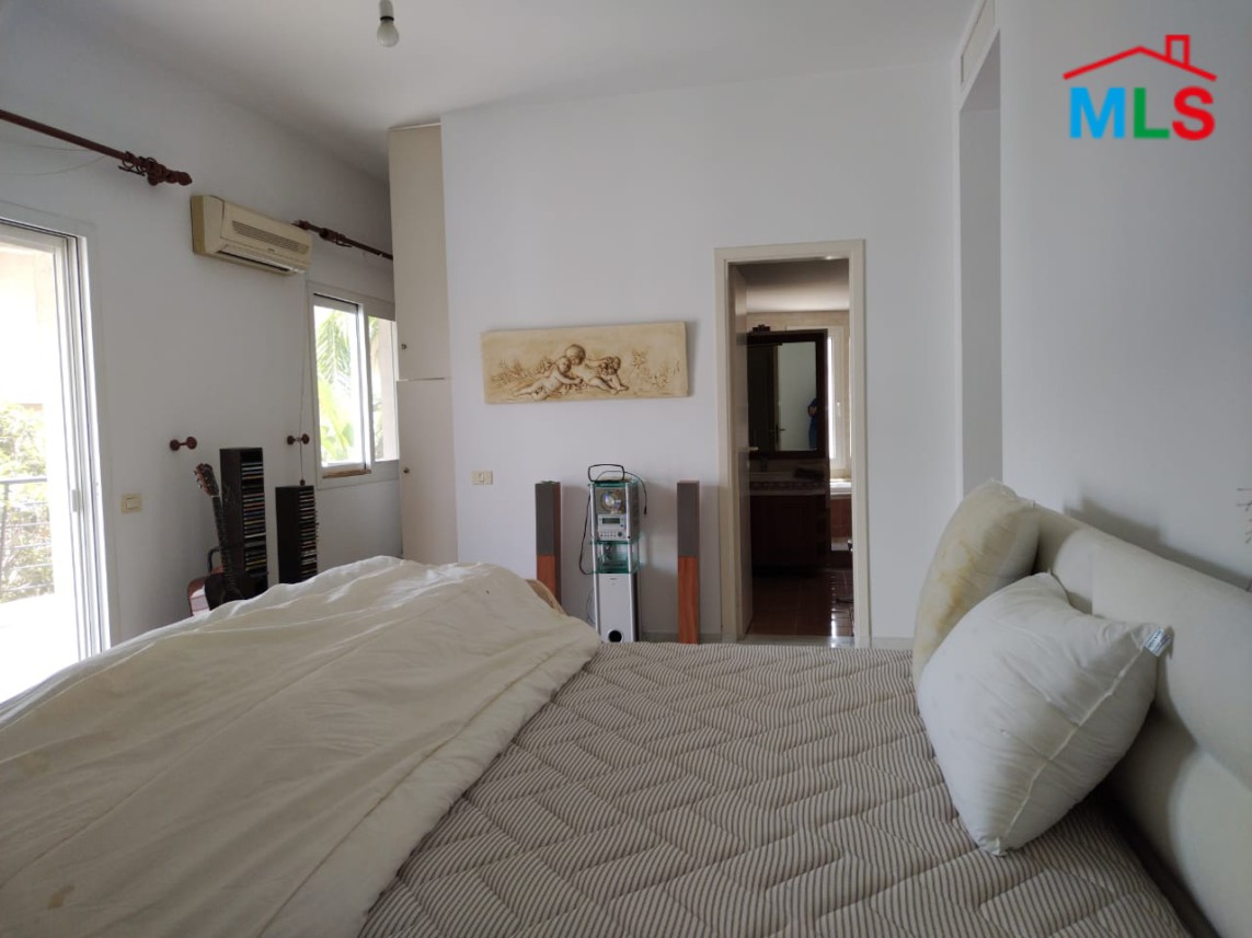 Unfurnished Decorated Apartment for Rent in Kaslik