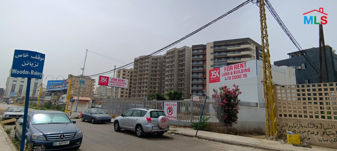 Stand-Alone Showroom With Terrace For Rent on the Highway of Berj Hammoud