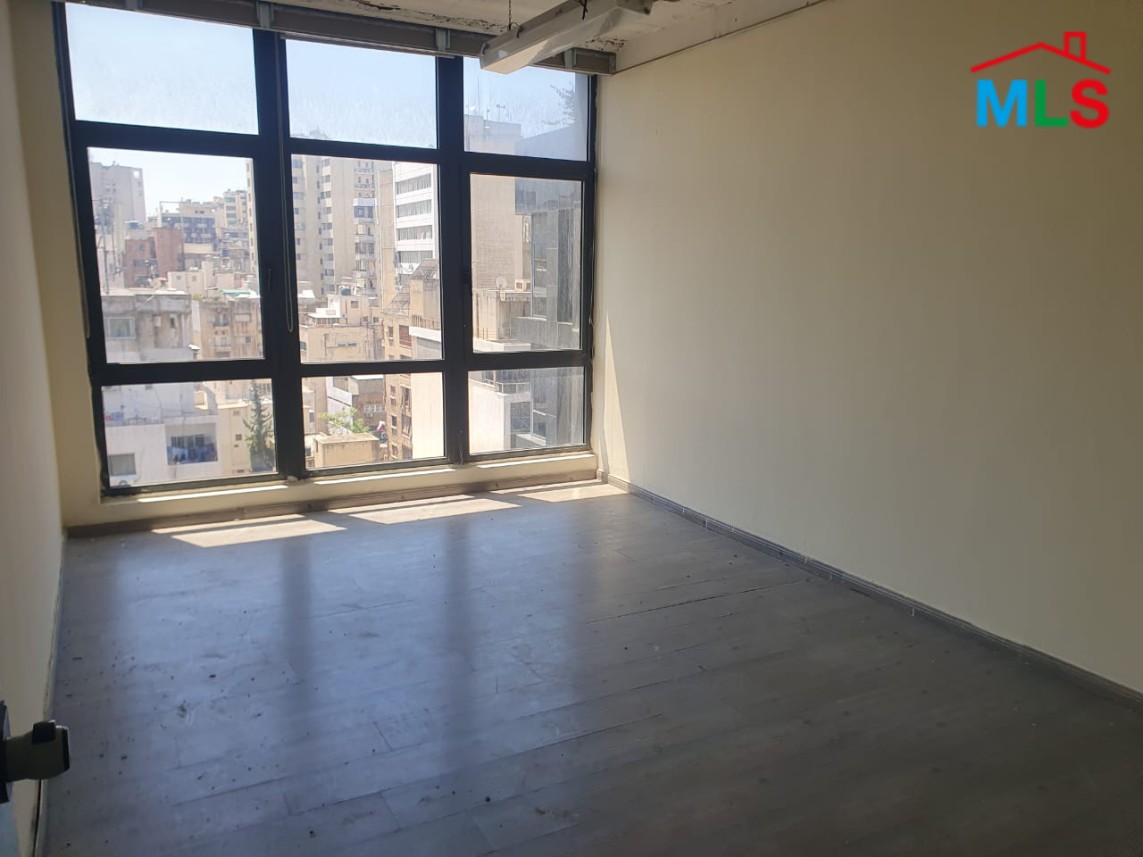 250 SQM Office for Rent in Hamra, Ras Beirut