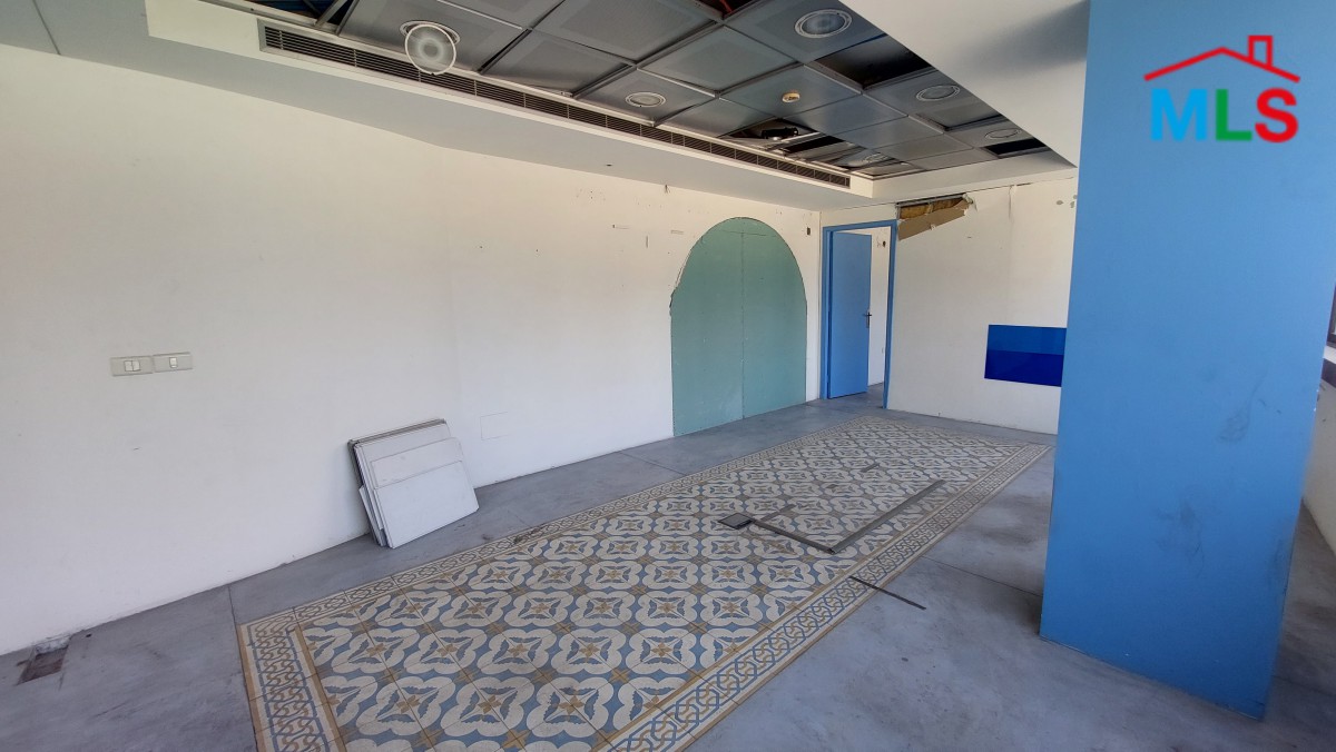 400 SQM Office for Rent in Riad El Solh, Down Town - 24h Electricity!