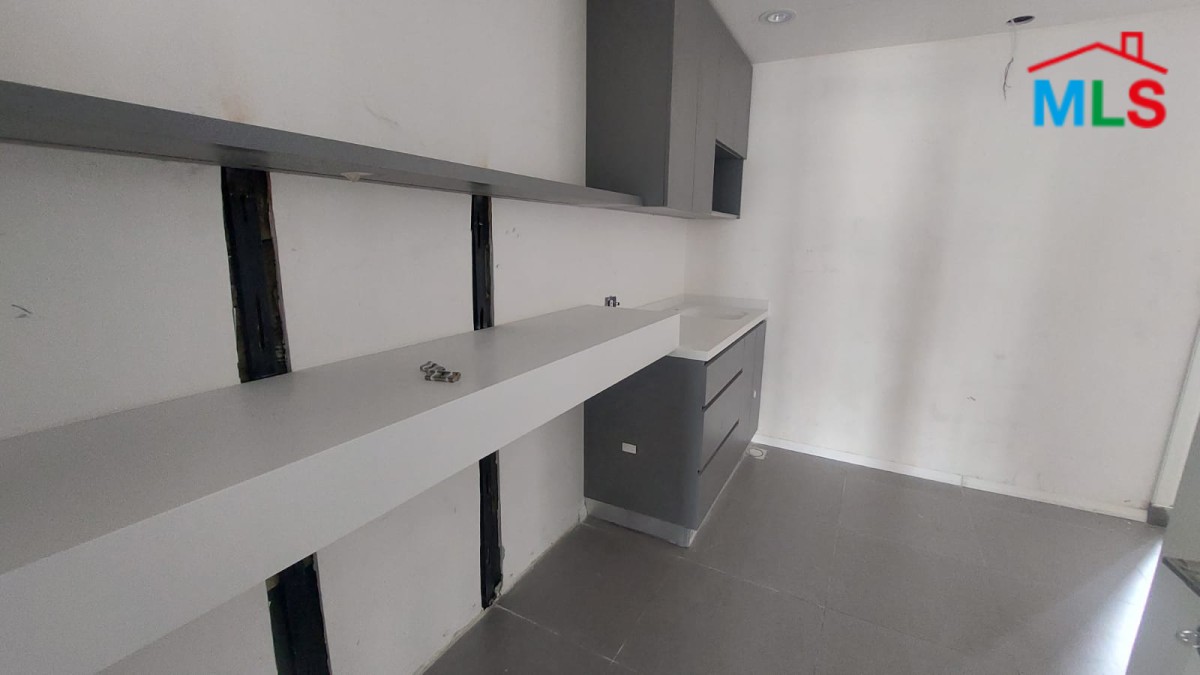 225 SQM Office for Rent in Downtown