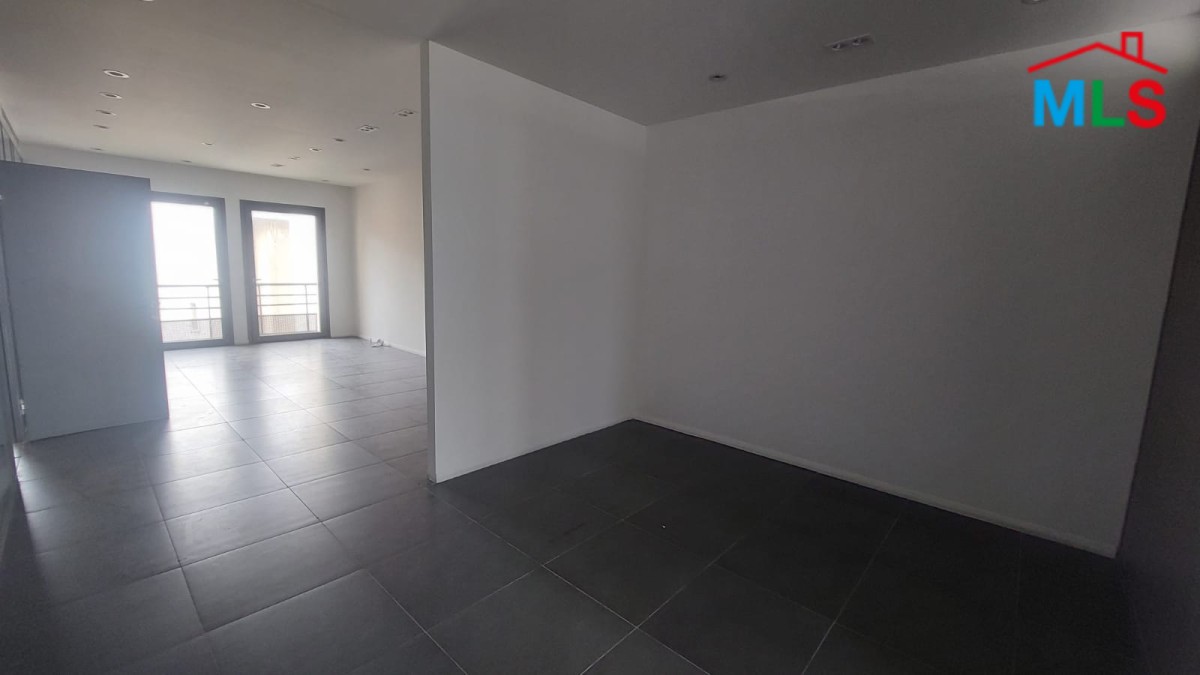 130 SQM Office for Rent in Downtown