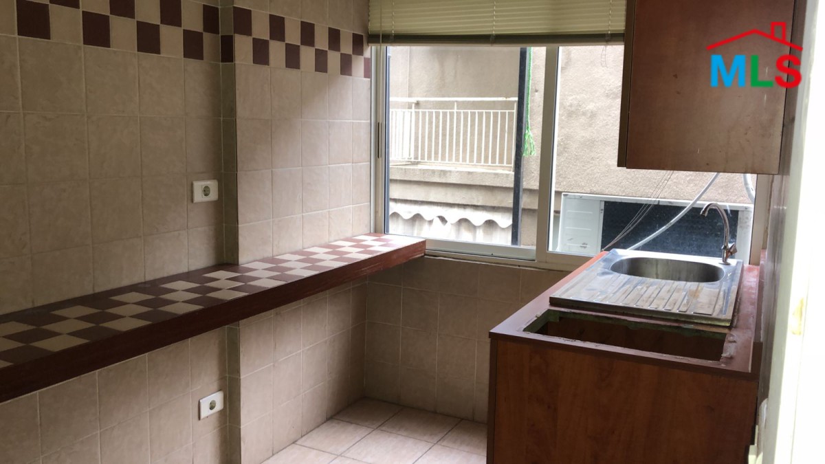 150 SQM Office for Rent in Badaro