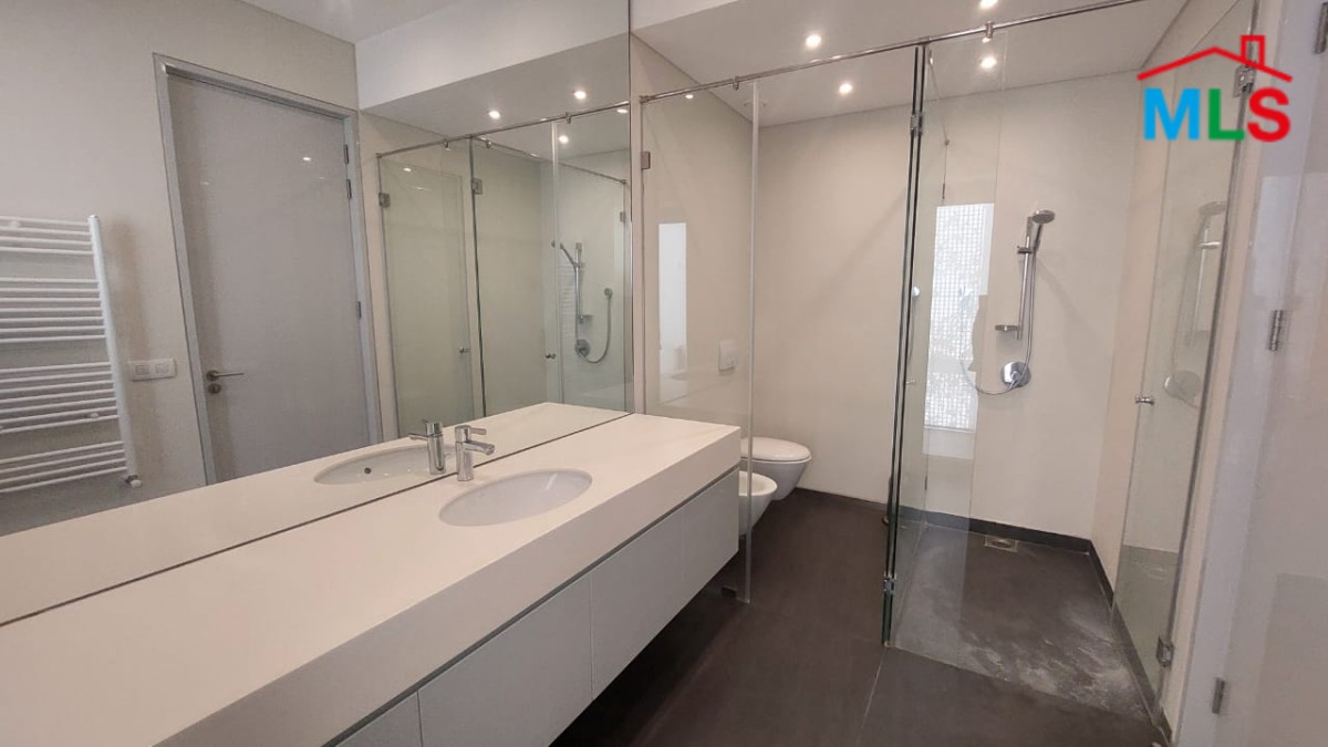 Beautifully Decorated Apartment for Rent in Achrafieh, Lycée