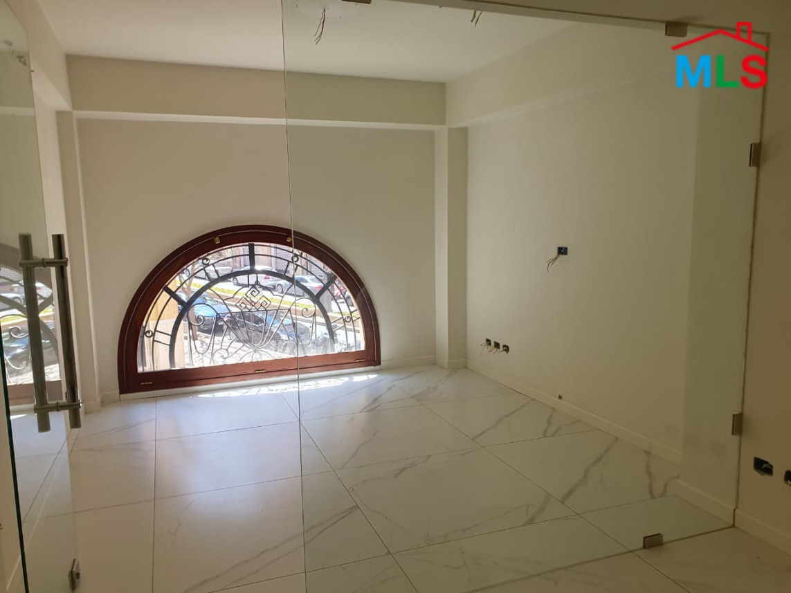 120 SQM Office for Rent in Downtown
