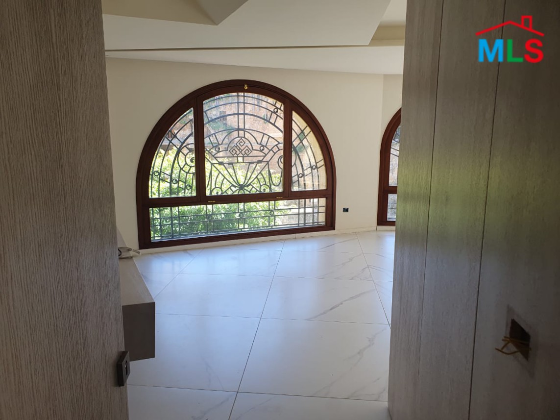 120 SQM Office for Rent in Downtown