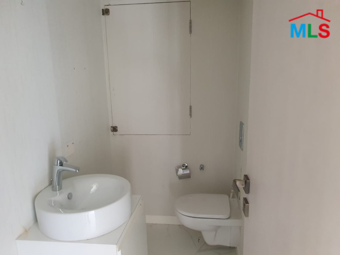 120 SQM Office for Rent in Downtown