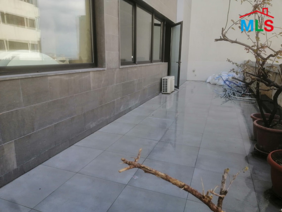Core & Shell Office with Terrace for Rent in Gemmayze