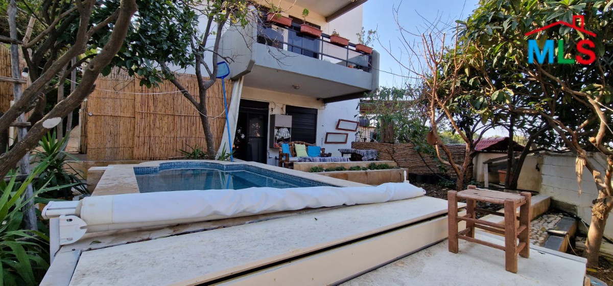 Guest House with a Pool for Rent in Batroun