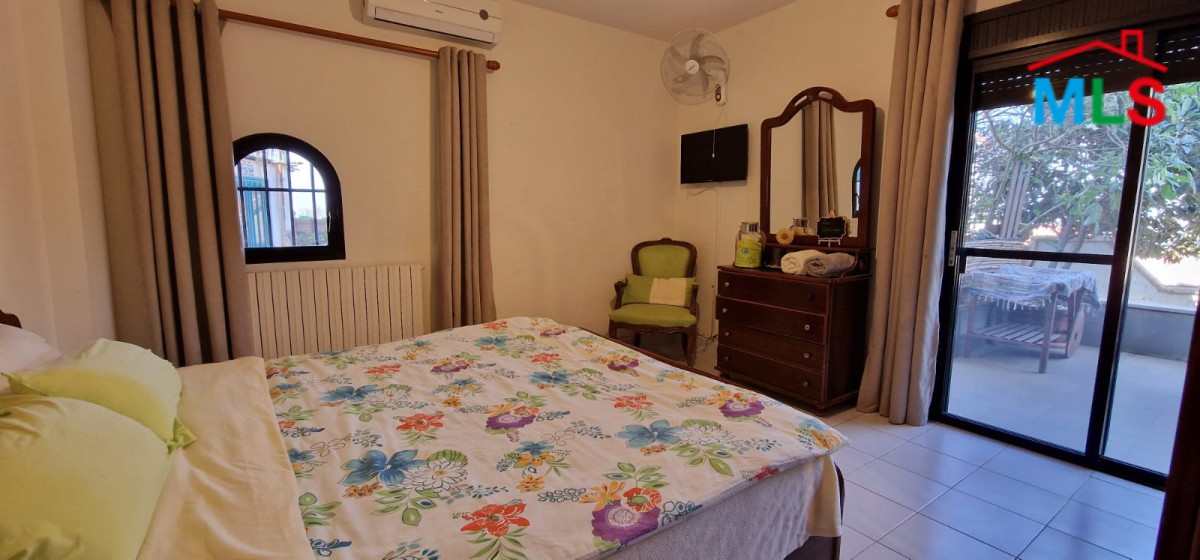 Guest House with a Pool for Rent in Batroun