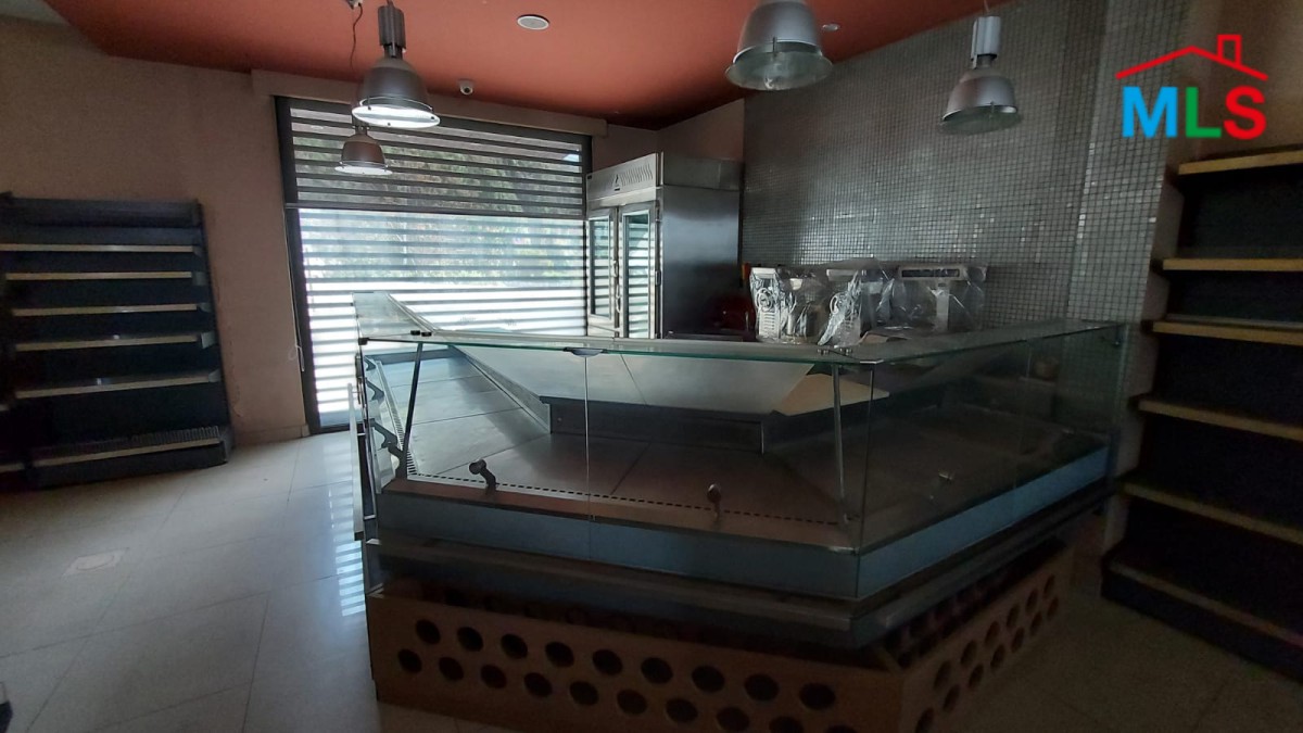 Fully Equipped Supermarket for Rent in Nahr Ibrahim