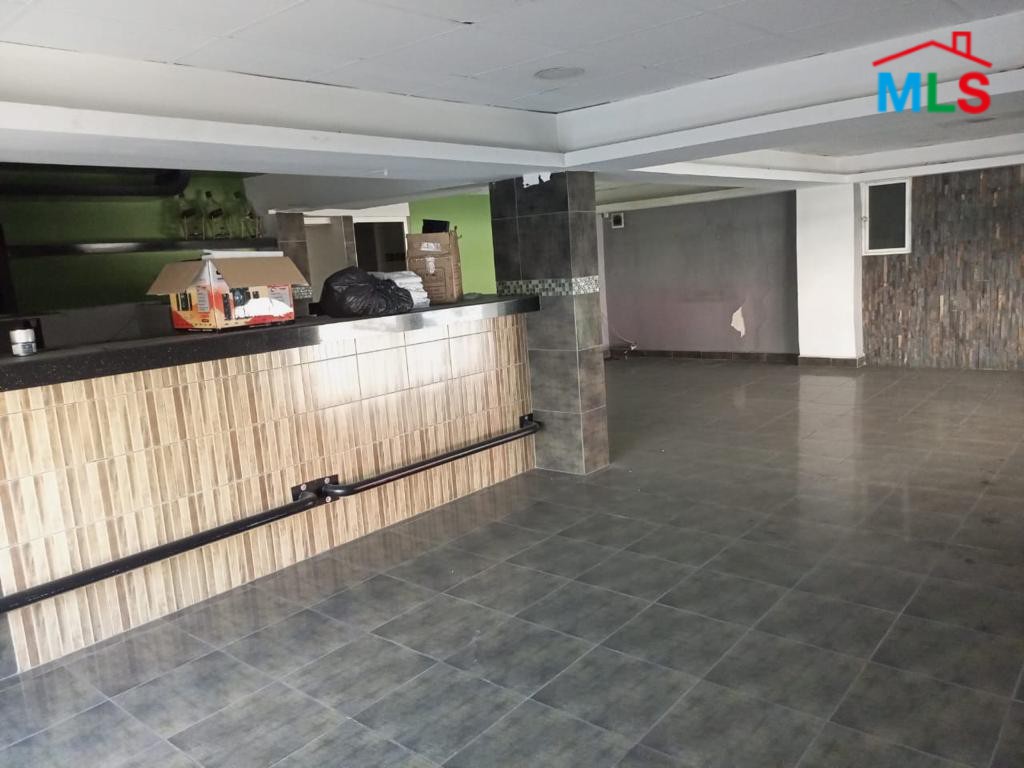Open Space Shop for Rent in Furn El Chebbak