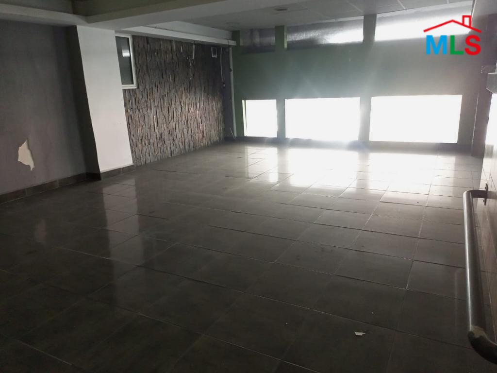 Open Space Shop for Rent in Furn El Chebbak