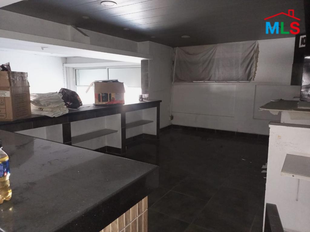 Open Space Shop for Rent in Furn El Chebbak