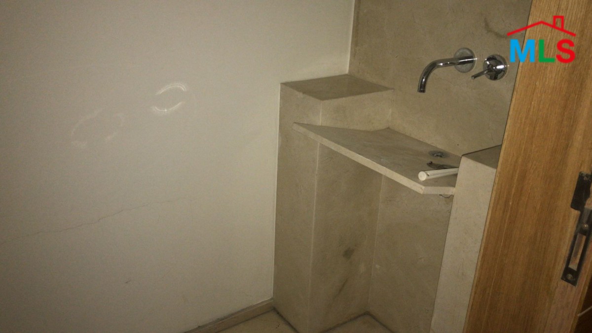 Furnished 1-Bedroom Apartment with Terrace for Rent Down Town