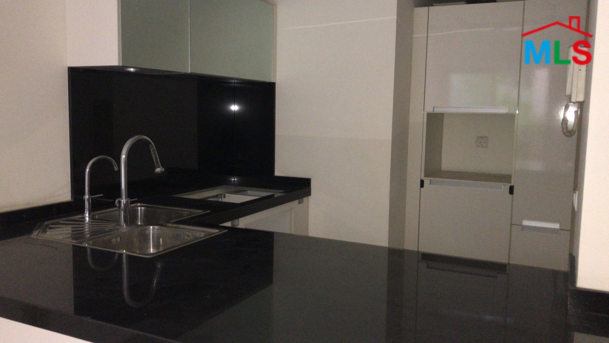 Furnished 1-Bedroom Apartment with Terrace for Rent in Wadi Abou Jmeil-Down Town
