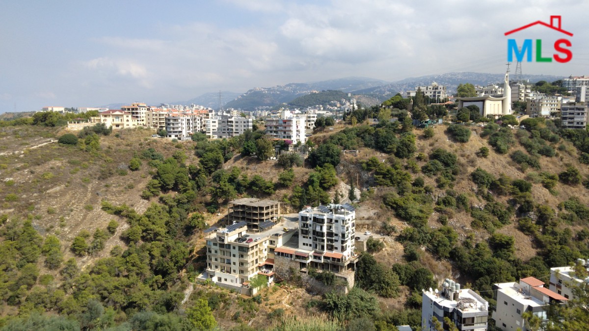 Spacious Office With Terrace for Rent in Aoukar