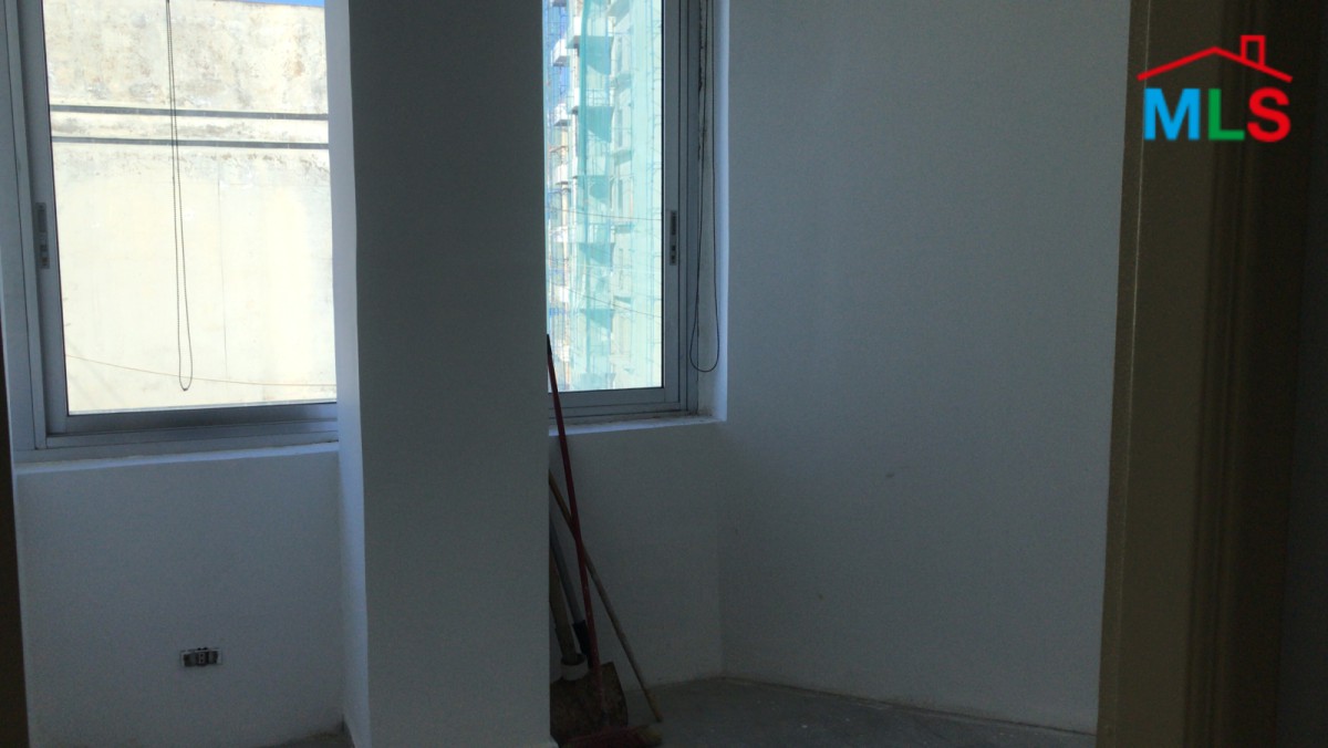 Office for rent in Verdun with a Great View
