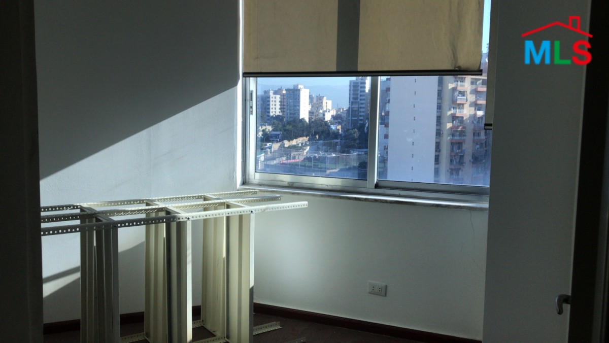 80 SQM Office For Rent in Verdun with Open View