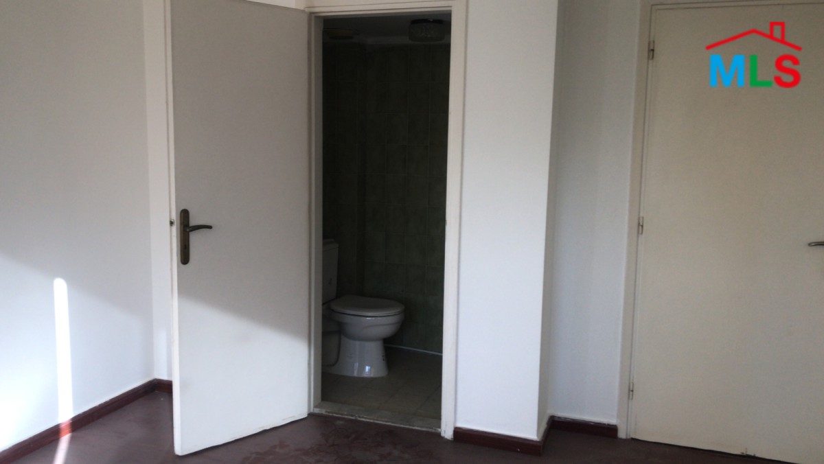 80 SQM Office For Rent in Verdun with Open View