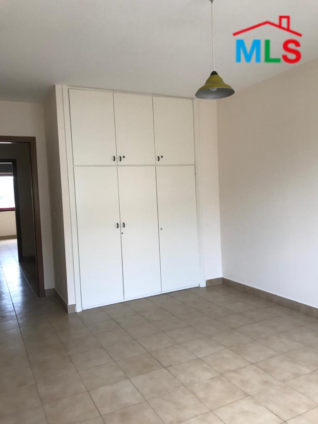 2 Bedrooms Furnished Apartment for Rent in Broumana