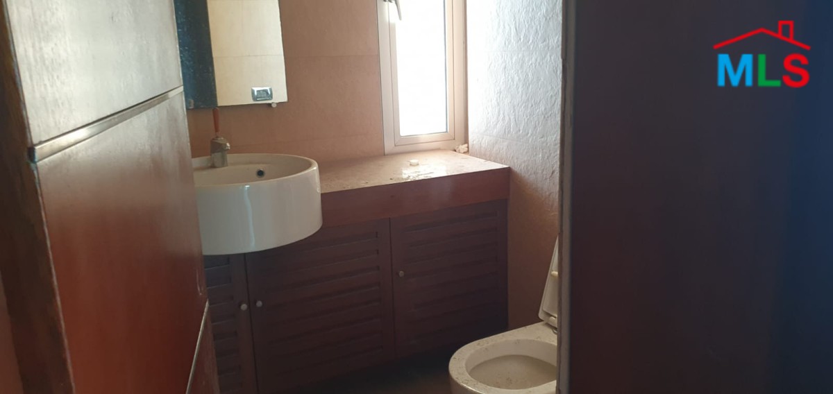 Spacious Office For Rent in Sin El Fil