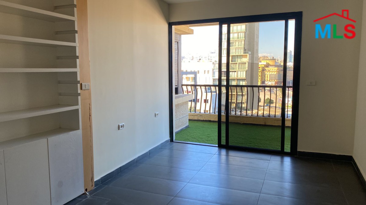 200 SQM Office For Rent in Saifi