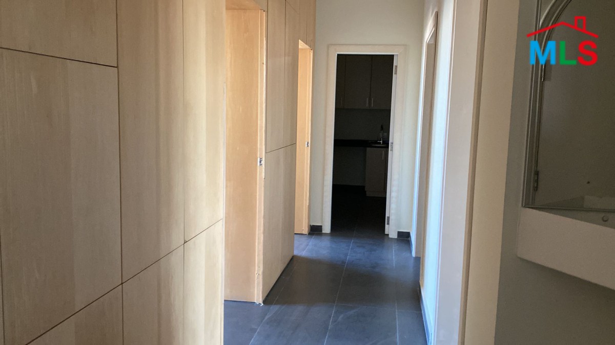 200 SQM Office For Rent in Saifi