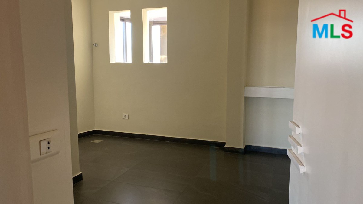 200 SQM Office For Rent in Saifi