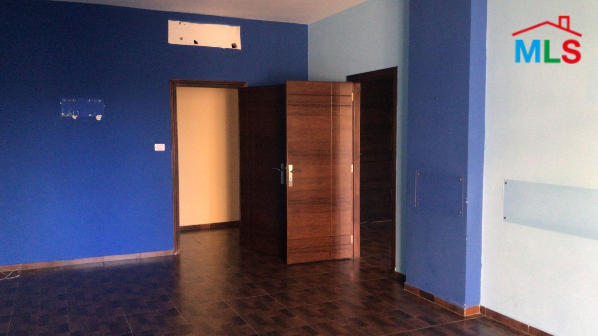 150 SQM Office For Rent in Saifi