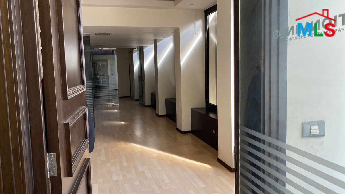 100 SQM Office For Rent in Downtown Near Beirut Souks