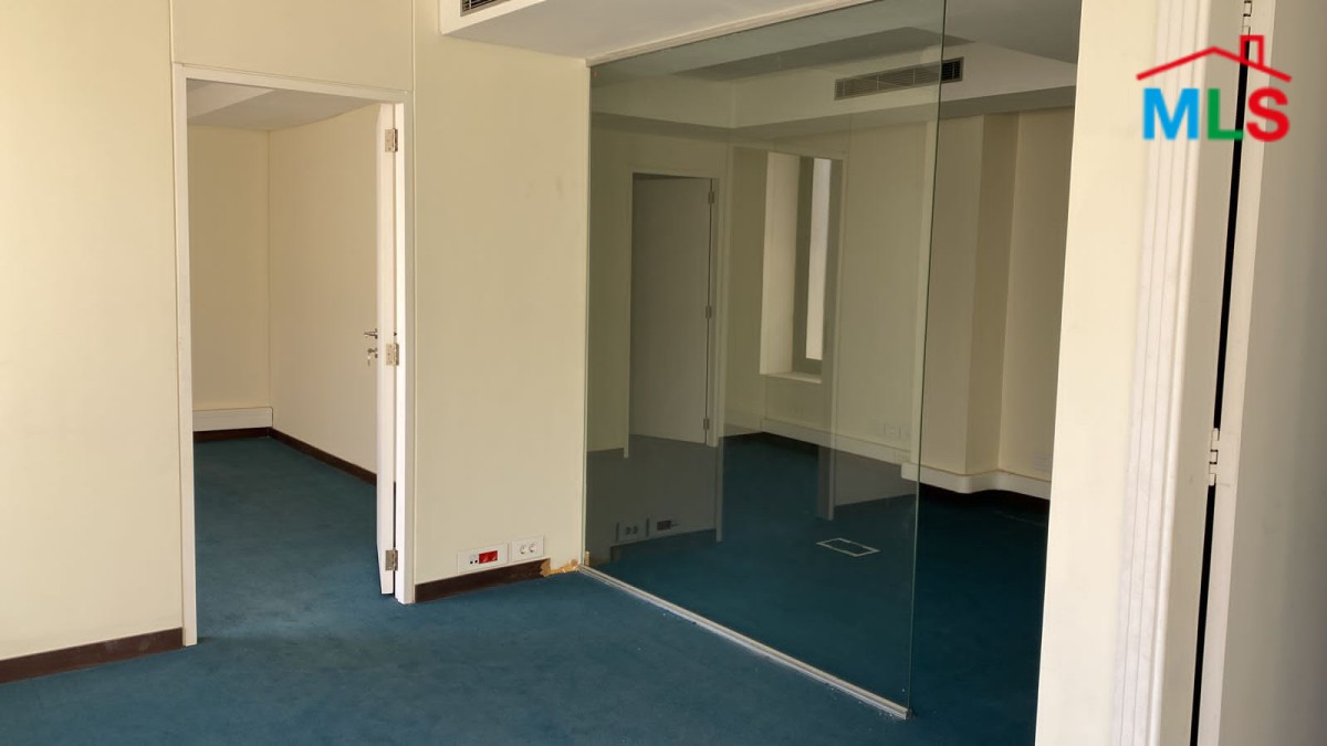 200 SQM Office For Rent in Downtown Near Beirut Souks