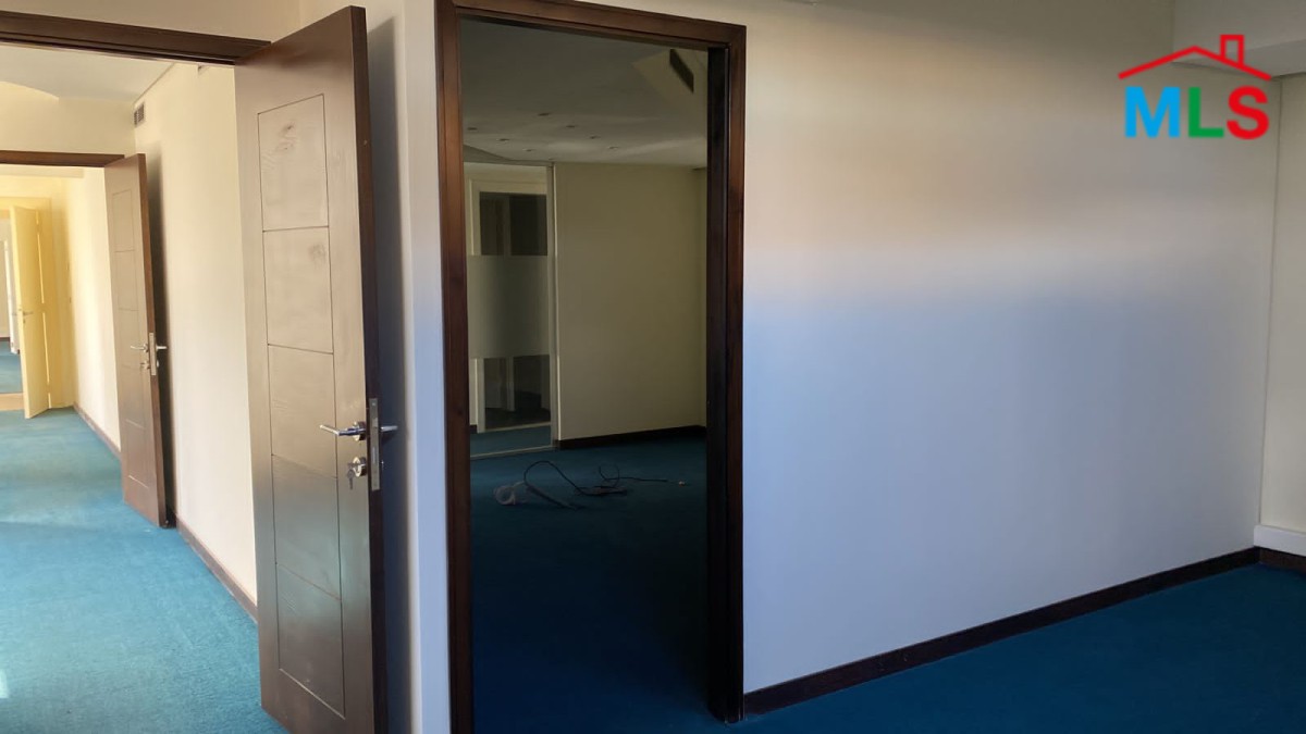 200 SQM Office For Rent in Downtown Near Beirut Souks