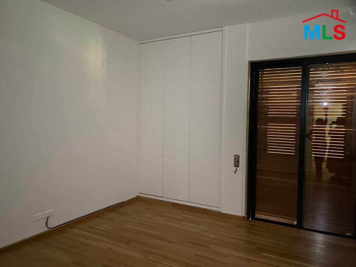 Apartment With Sea View For Rent In Achrafieh