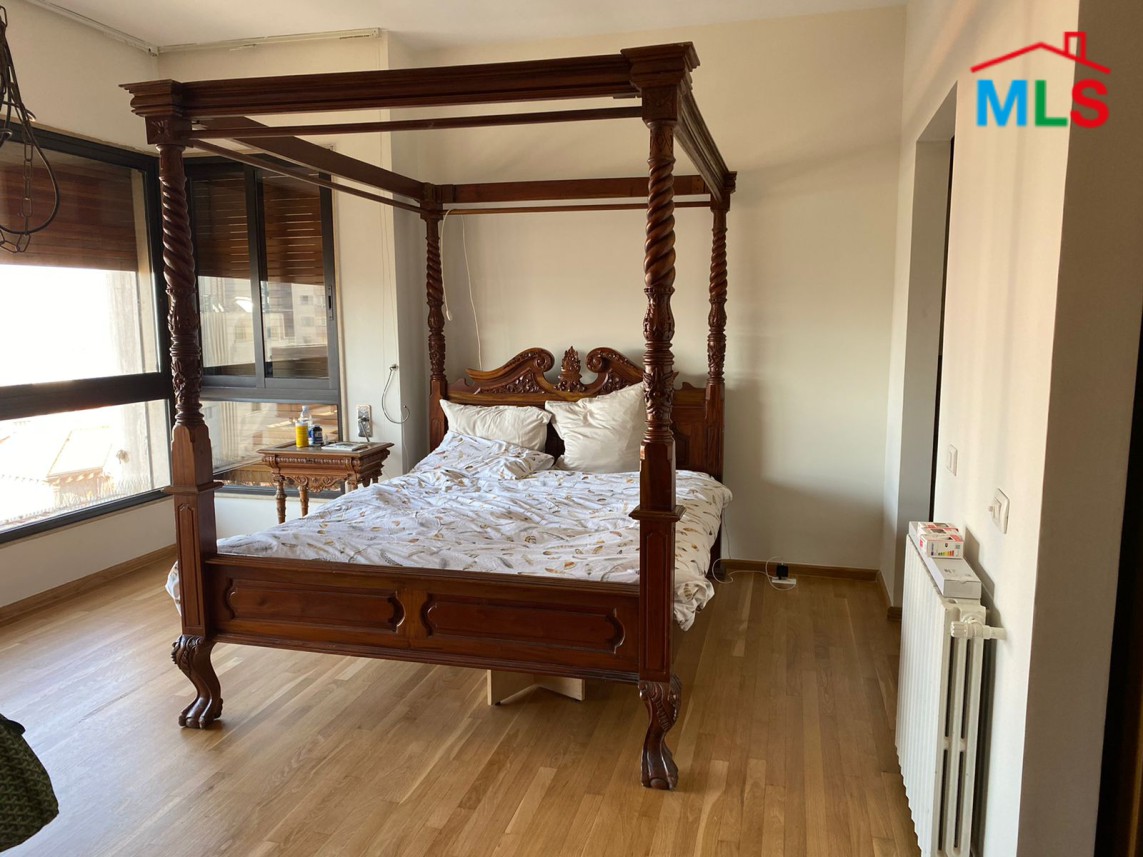 Apartment With Sea View For Rent In Achrafieh