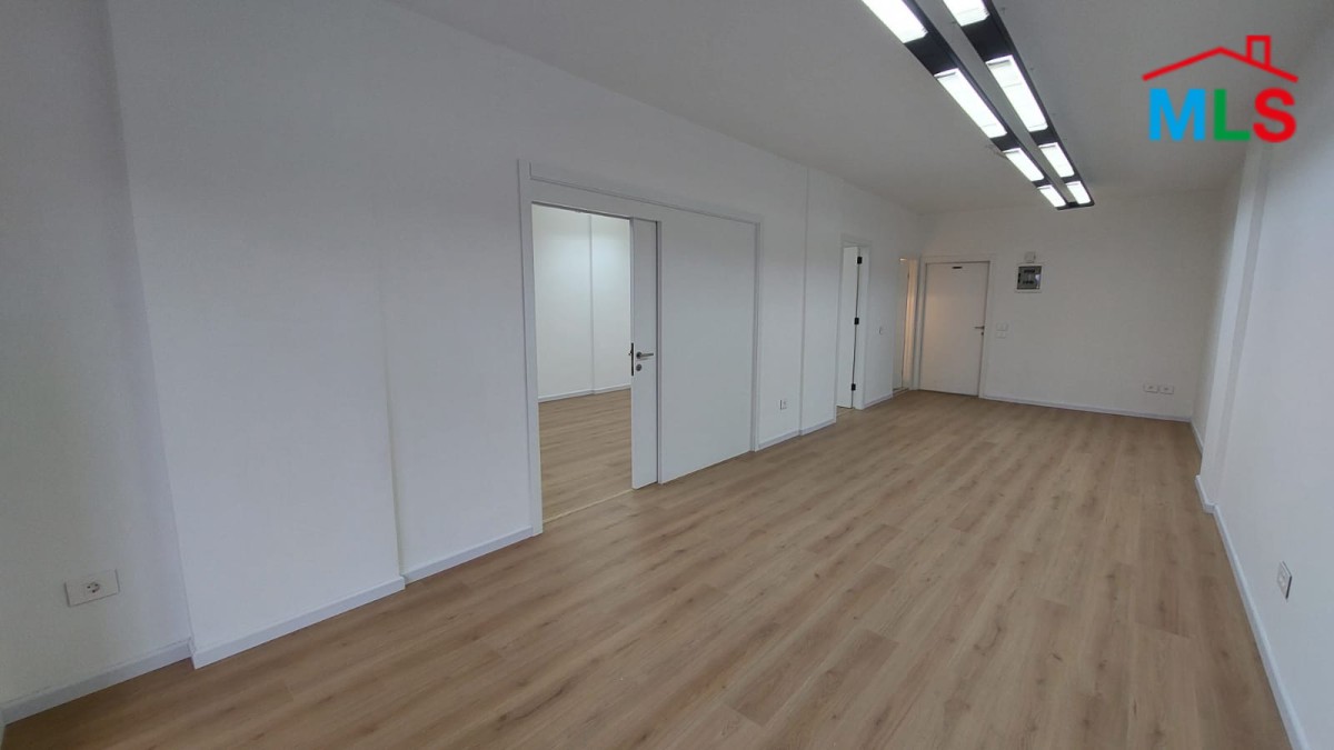 90 SQM Office For Rent In Ain al-Mraiseh