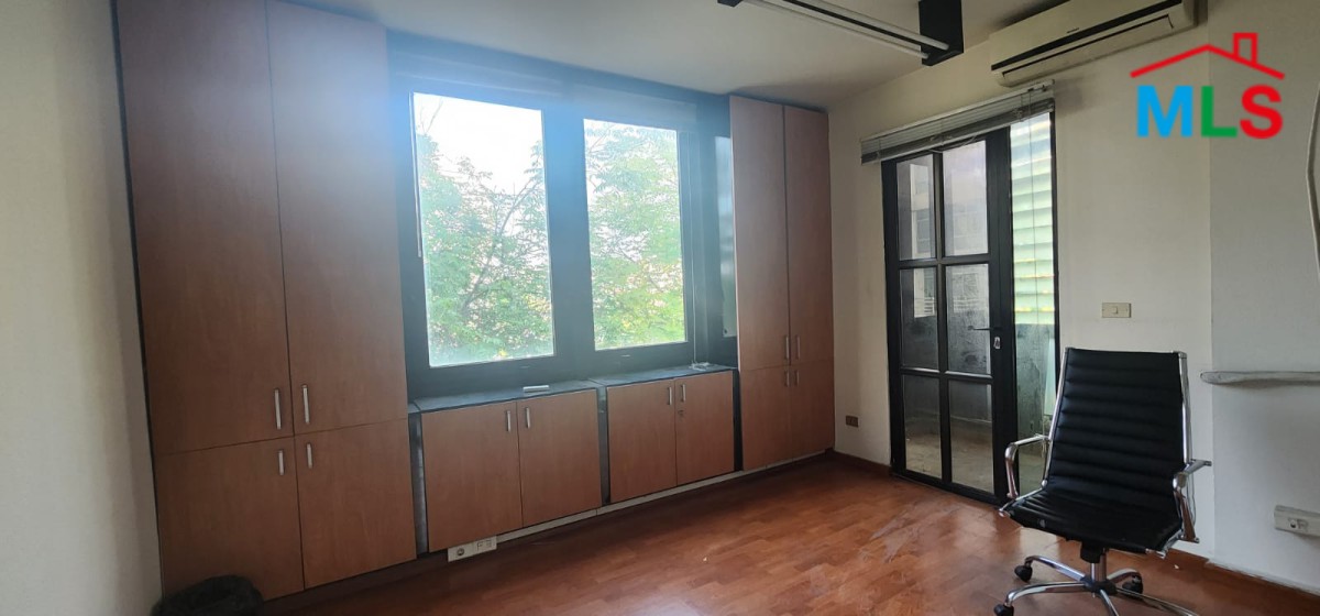 Furnished Office For Rent in Jisr El Bacha -Hazmieh