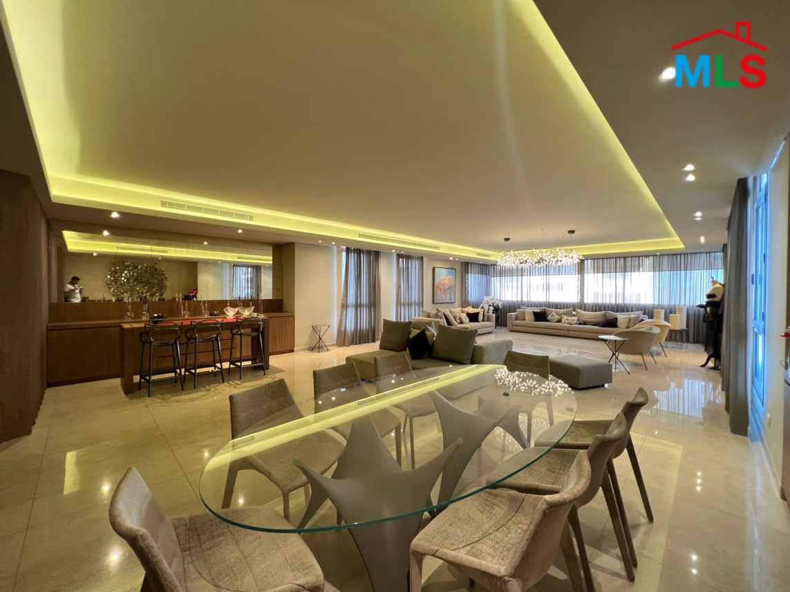 High-end Furnished Apartment for Rent in Ras Beirut, Clemenceau