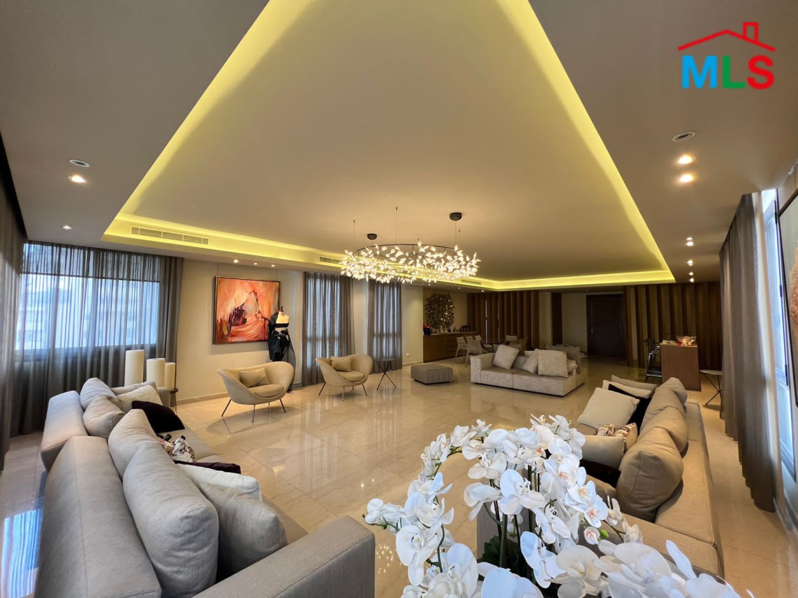 High-end Furnished Apartment for Rent in Ras Beirut, Clemenceau