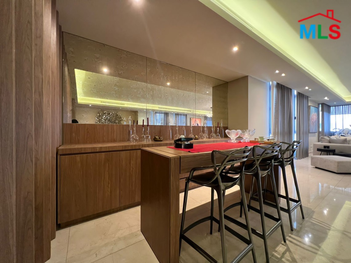 High-end Furnished Apartment for Rent in Ras Beirut, Clemenceau