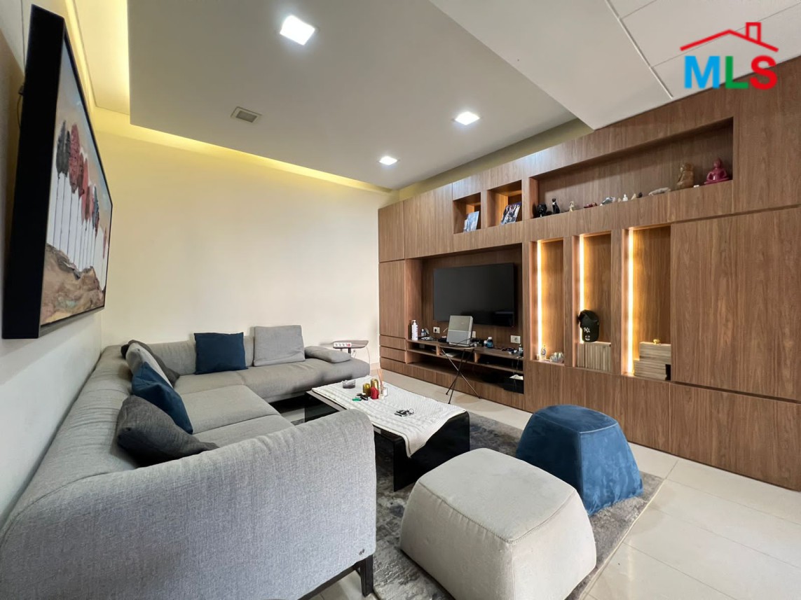 High-end Furnished Apartment for Rent in Ras Beirut, Clemenceau